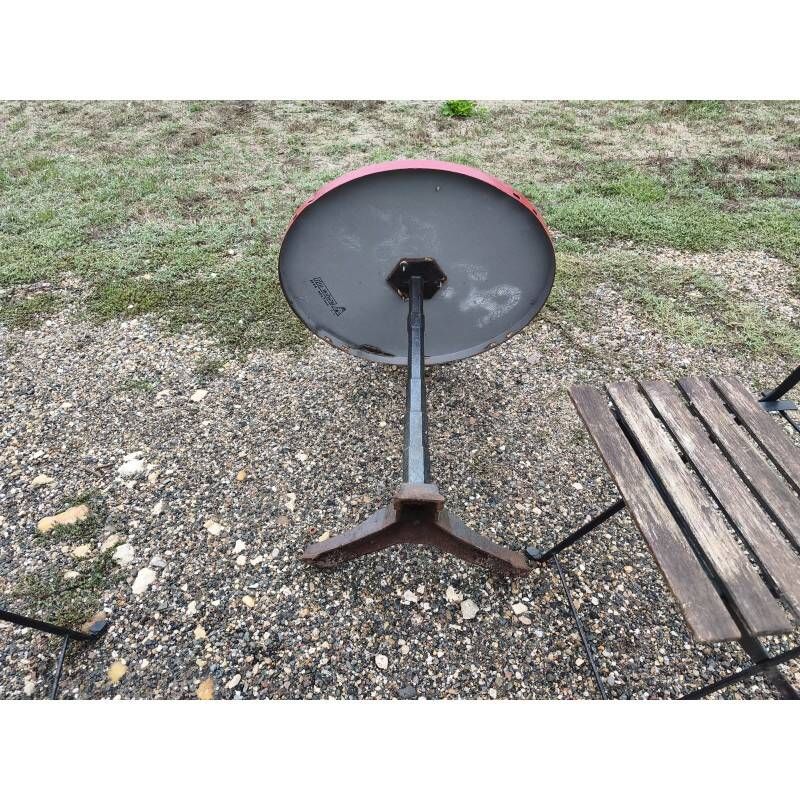 Bistro table + 2 folding chairs