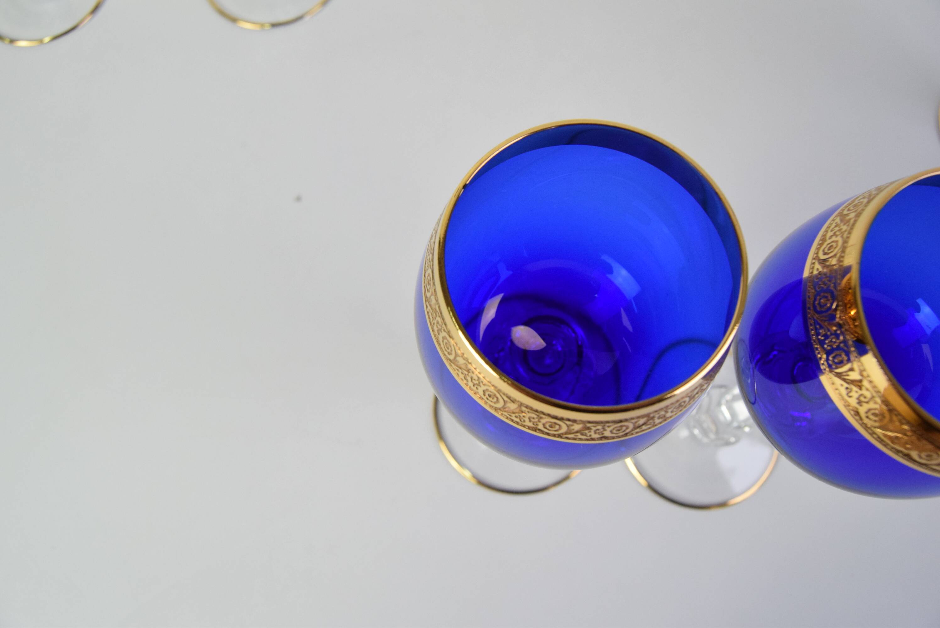 Mid Century Set of Five Stemmed Wine Glasses, 1950's.