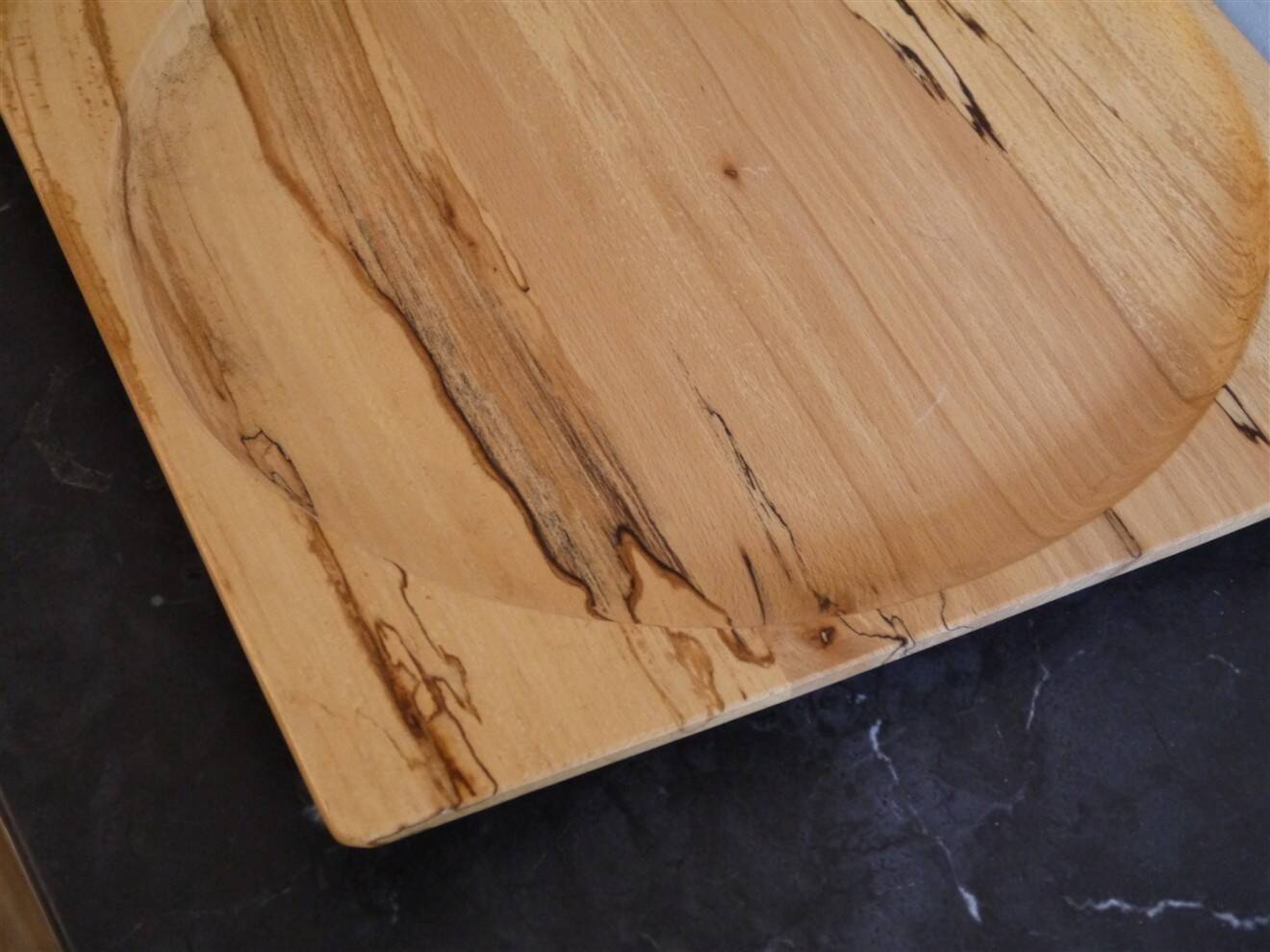 Swedish wooden plateau by Sowe konst