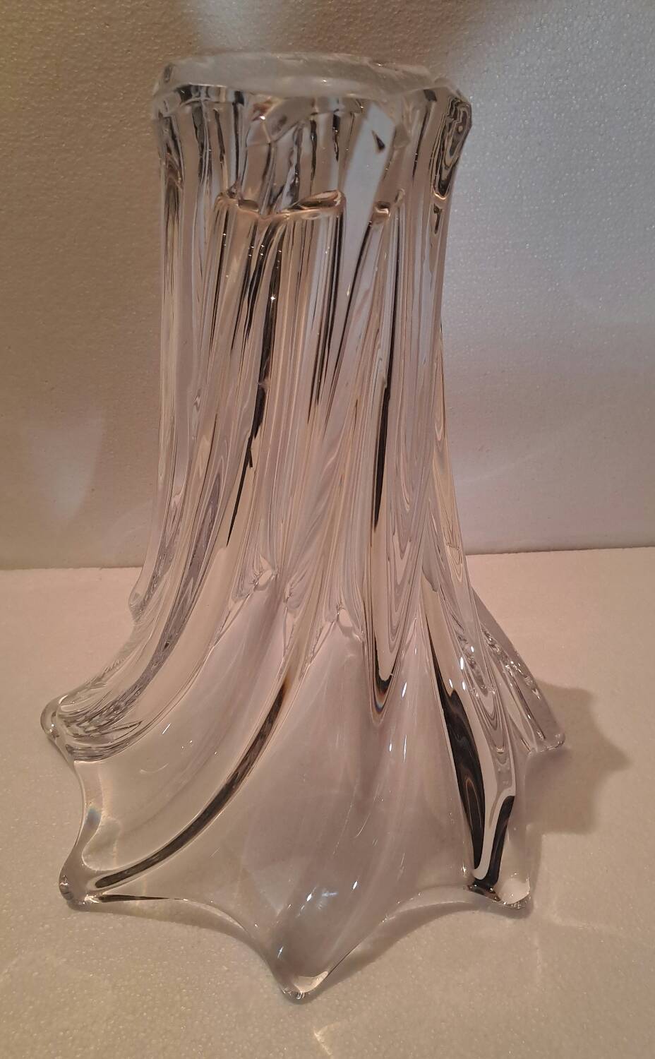 Crystal vase signed Art Vannes France h 32 cm