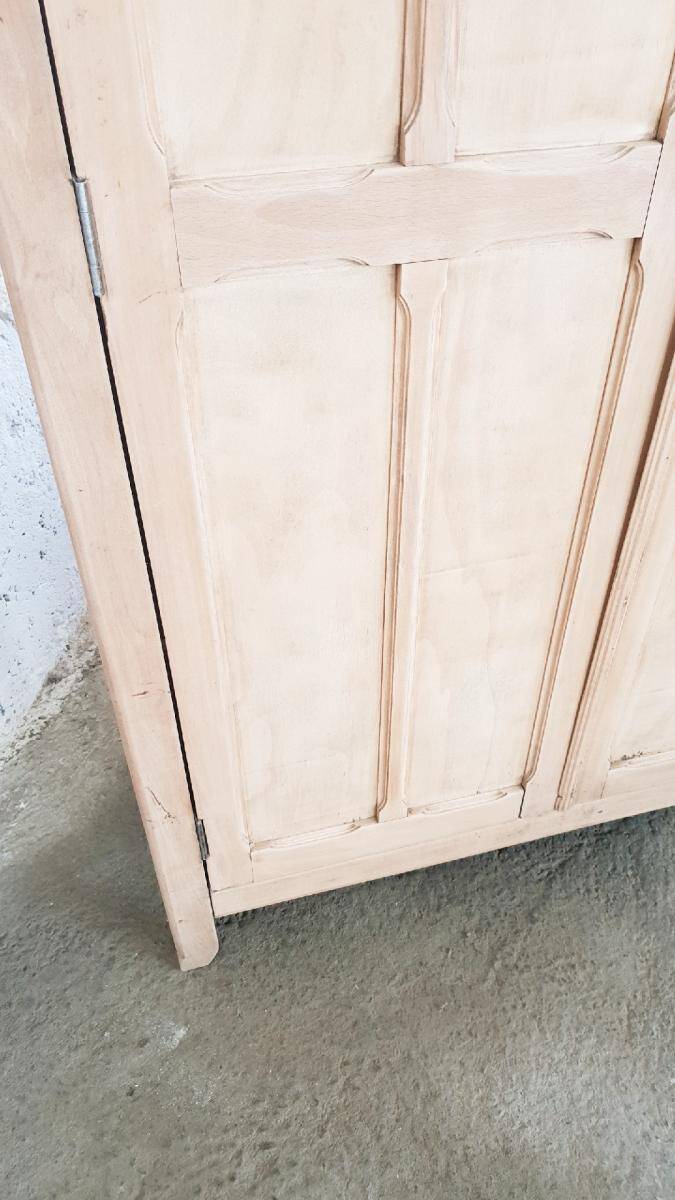 Vintage Parisian wardrobe