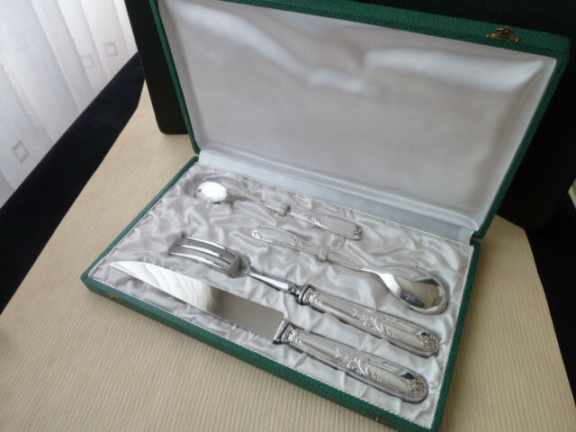 Cutting set and silver metal salad cutlery