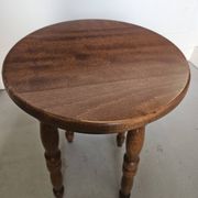 Tabouret en bois massif