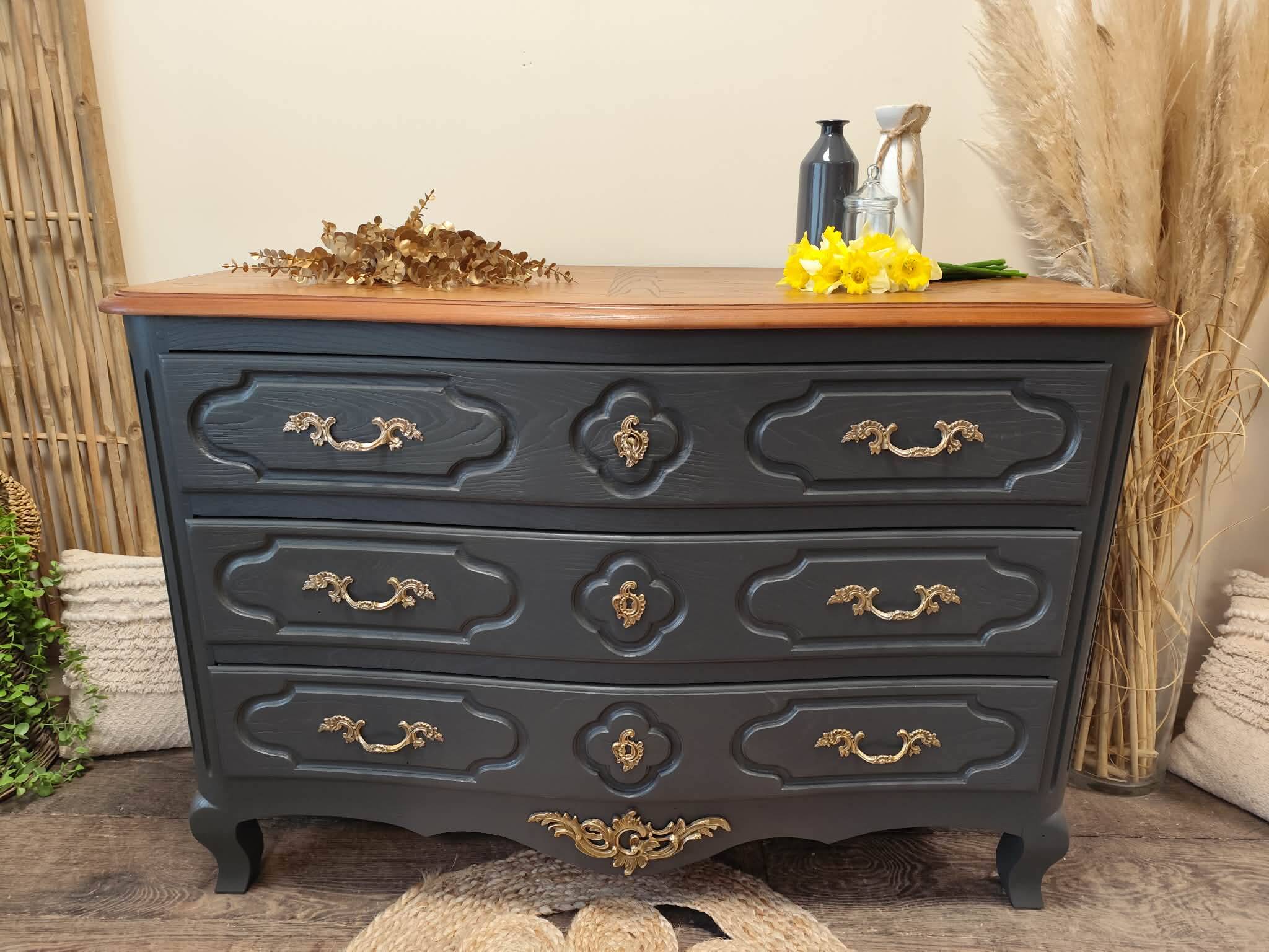 Birch wood chest of drawers