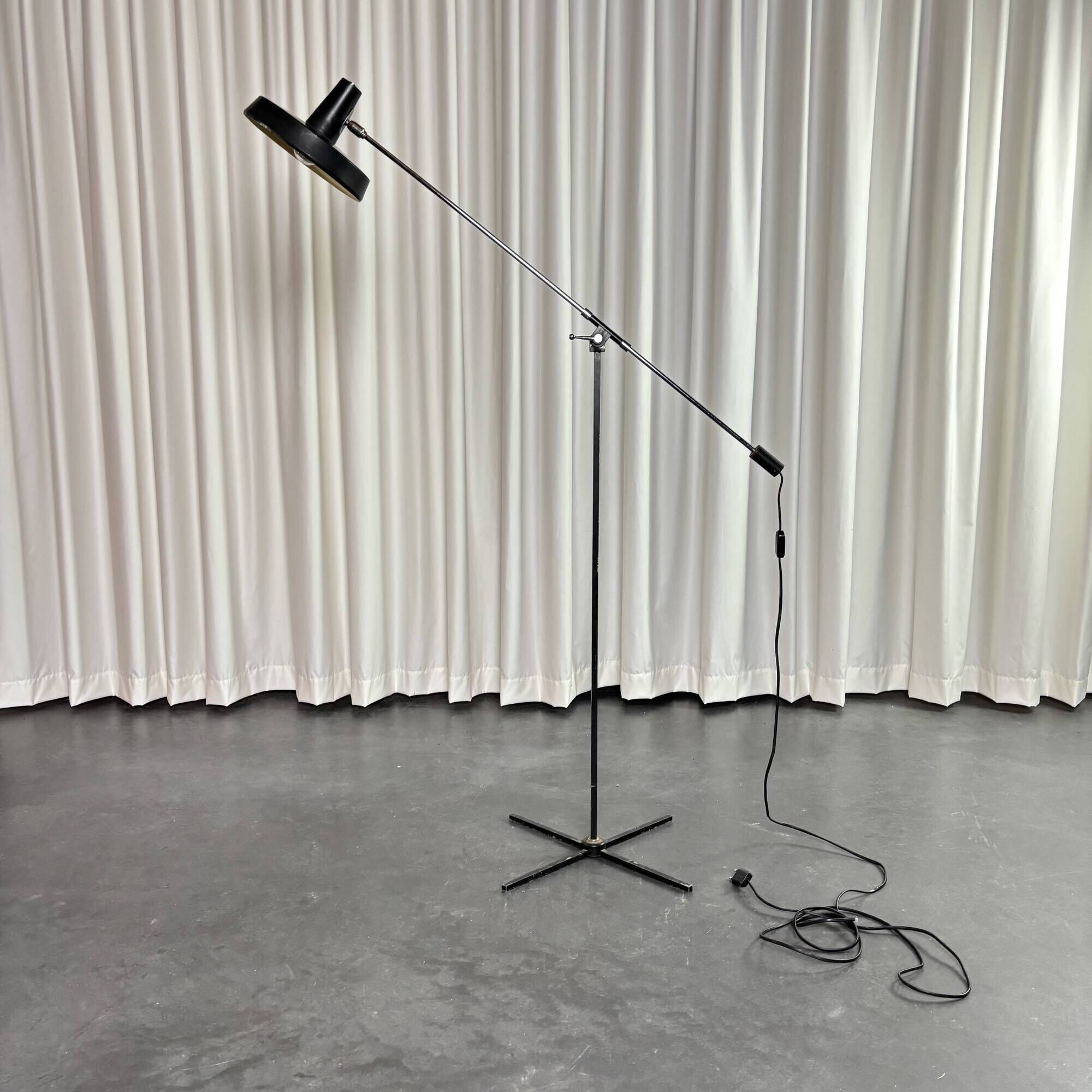 Mid-Century Modern counterweight floor lamp, by Boulanger, Belgium 1960