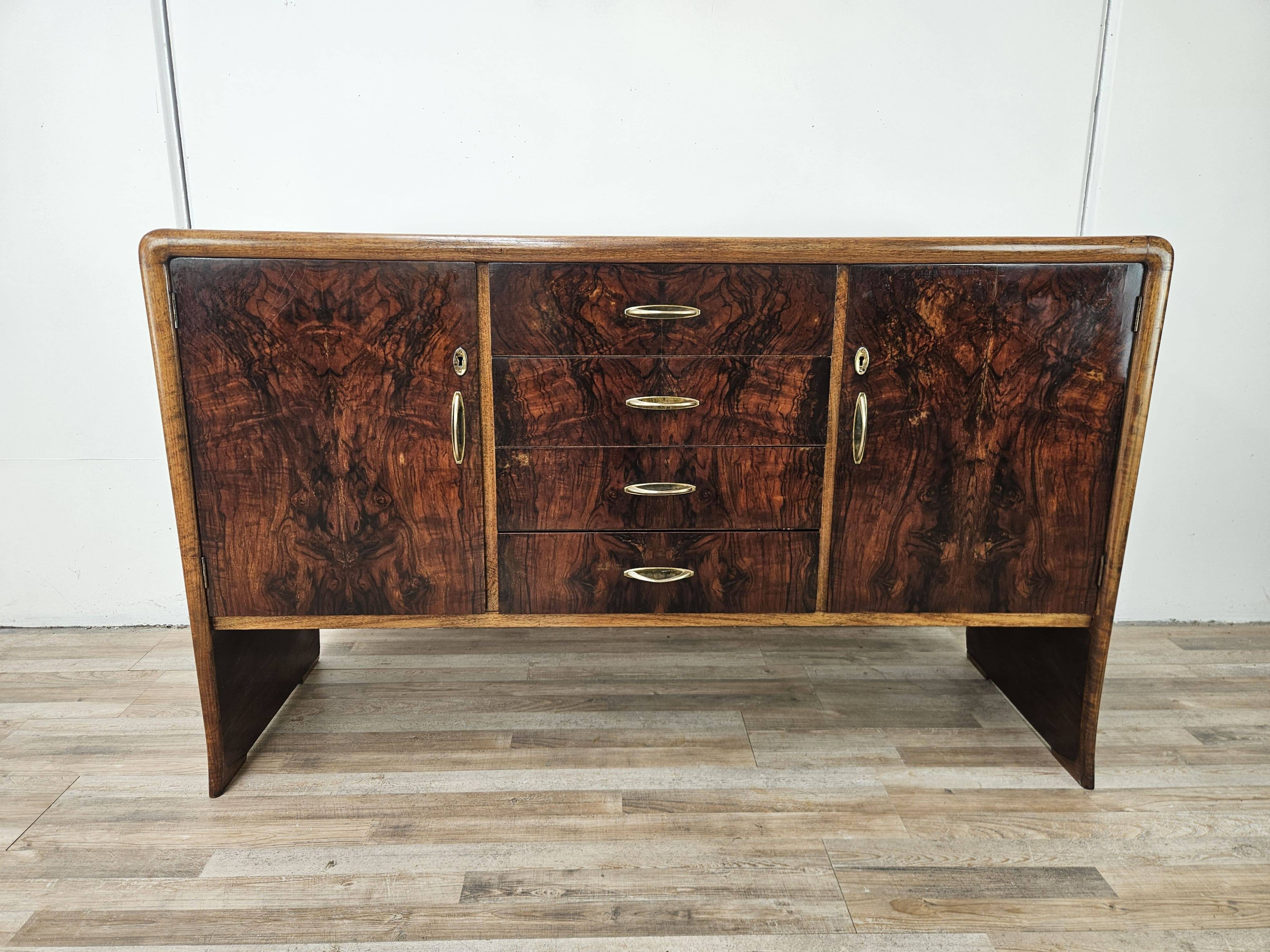 Art Decò sideboard in walnut and blond walnut