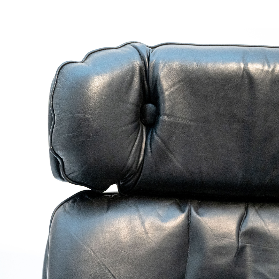 Leather lounge chair