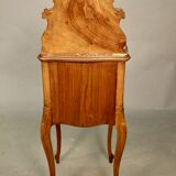 Chevet en noyer de style Louis XV XIXème