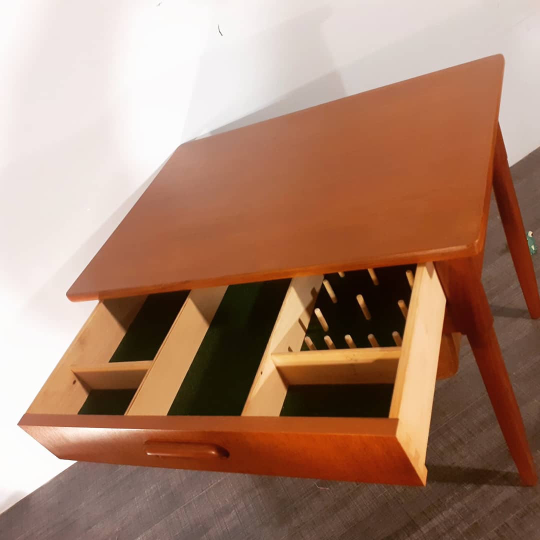 Pair of bedside tables "pelicans" in teak, norwegian 1960s