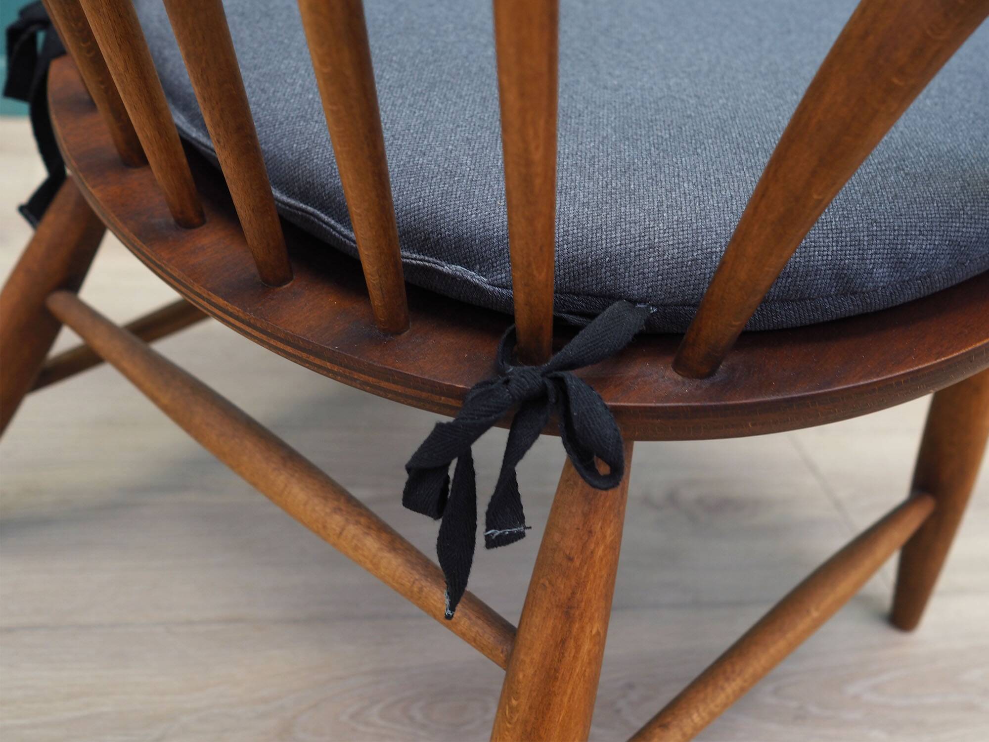 Chaise en hêtre, design danois, années 1960, designer : Illum Wikkelsø, fabrication : Niels Eilersen