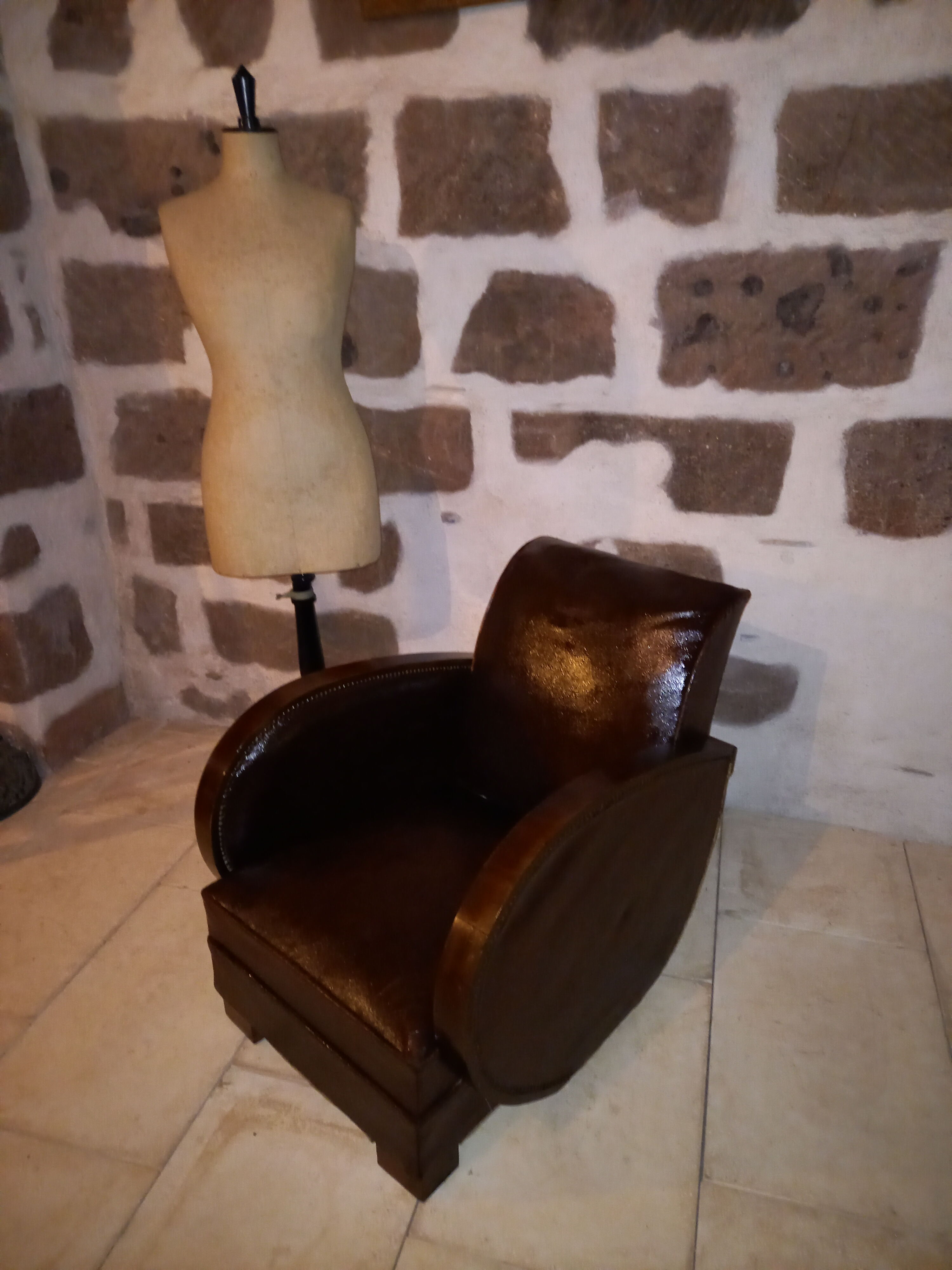 Fauteuil clubs art deco cuir