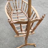 Swan neck cradle