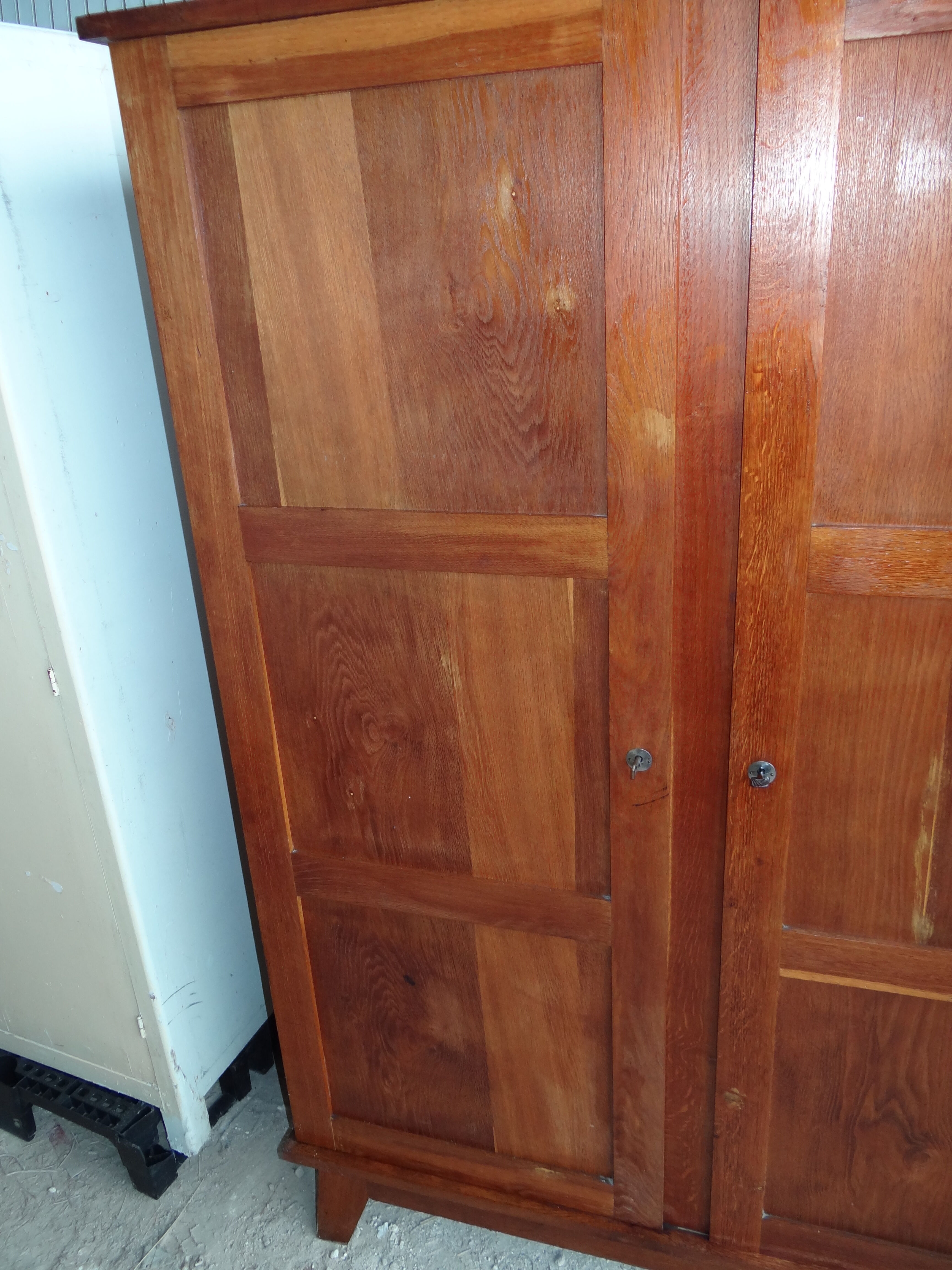 Armoire penderie par René Gabriel