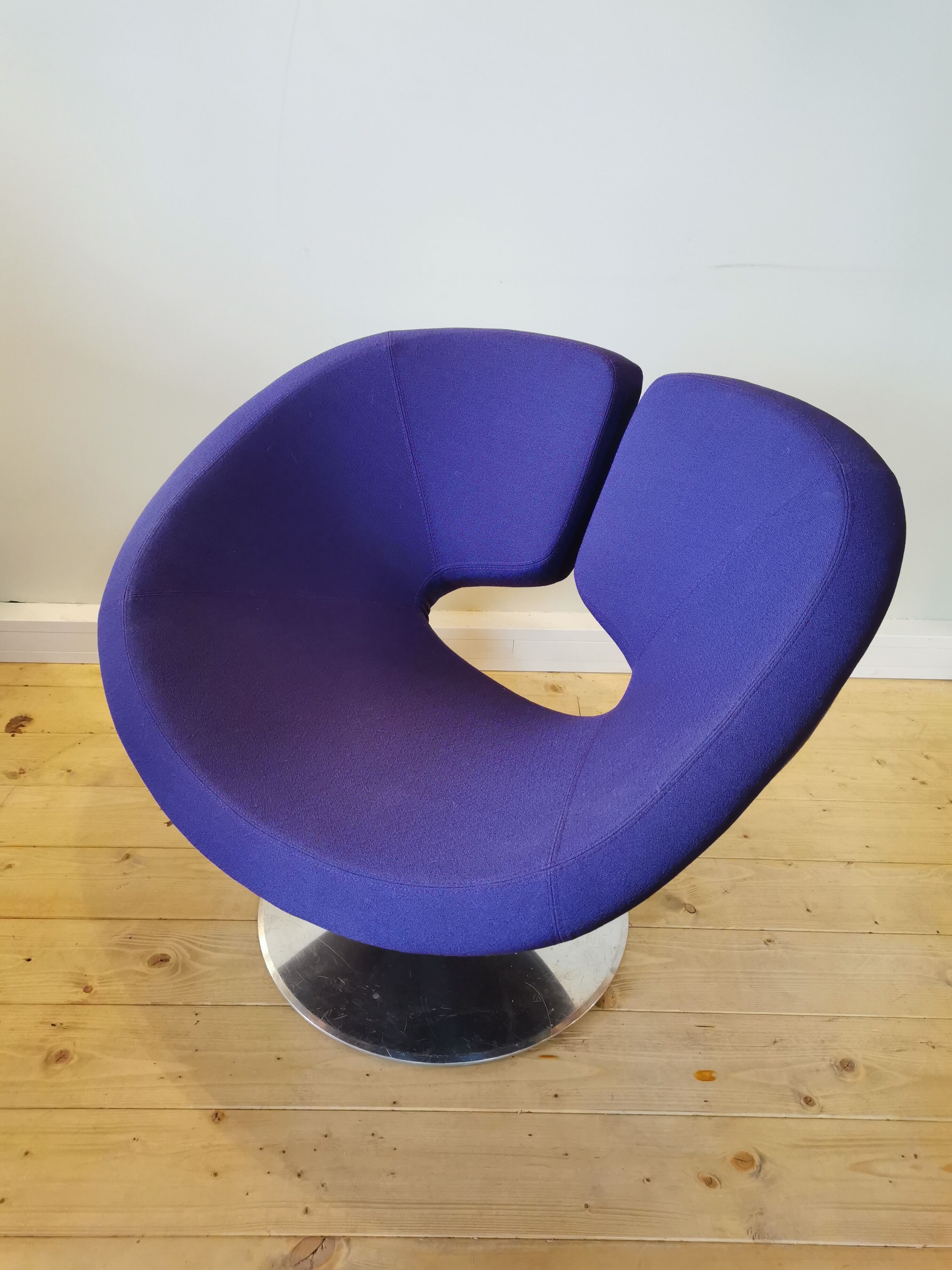 Pair of armchairs "Apollo" by Patrick Norguet for Artifort