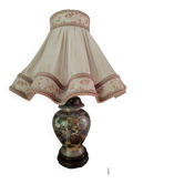 Lampe asiatique avec abat-jour drapé