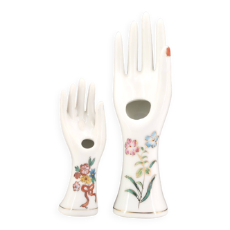 White porcelain hands decorated with flowers, ring sizers from the 70s