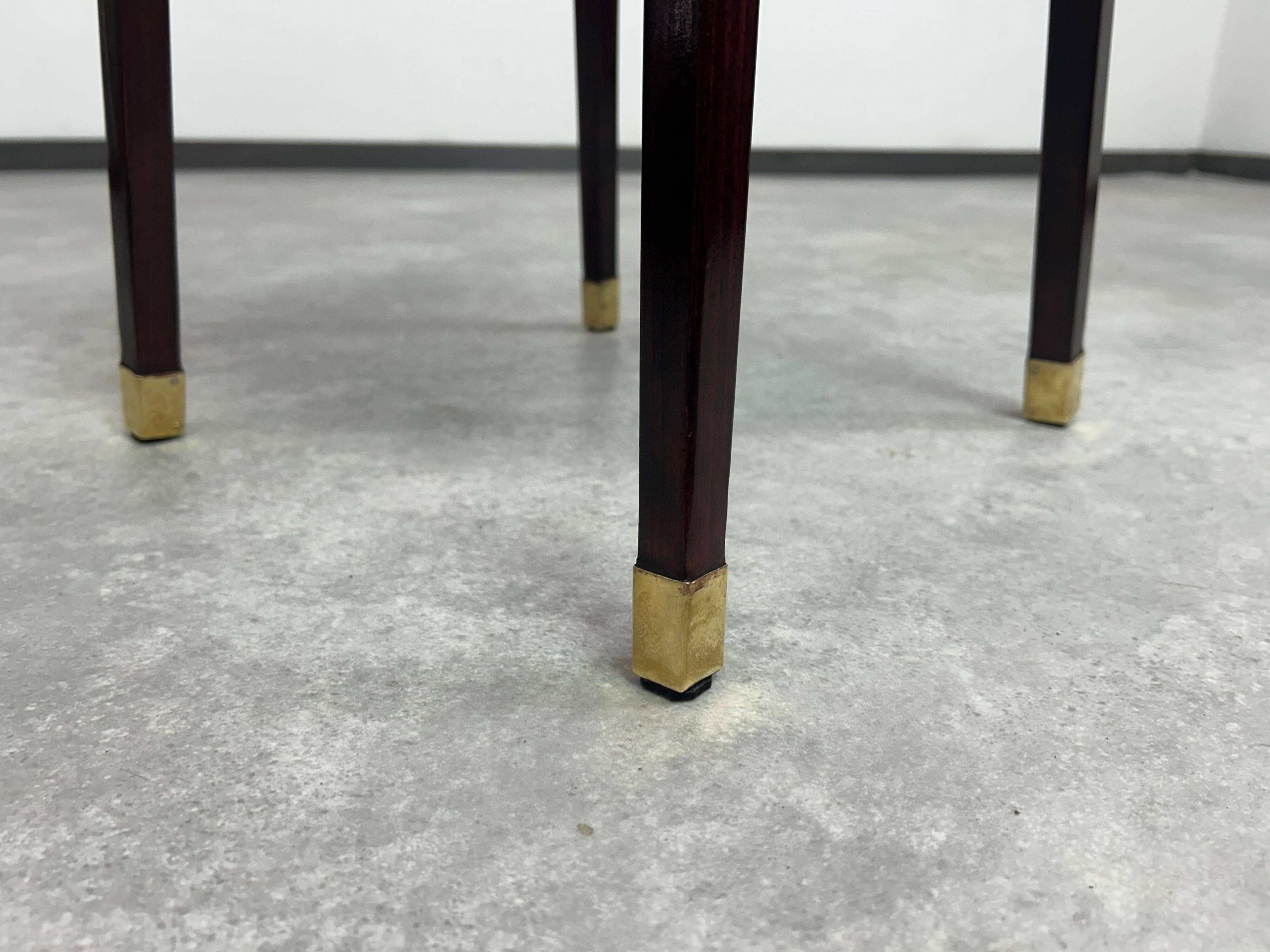 Vienna Secession plant support