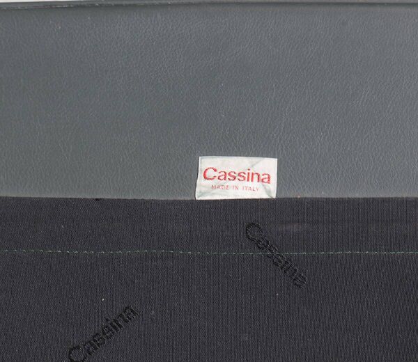 Canapé en cuir avec pouf par Vico Magistretti pour Cassina, années 1980, lot de 2