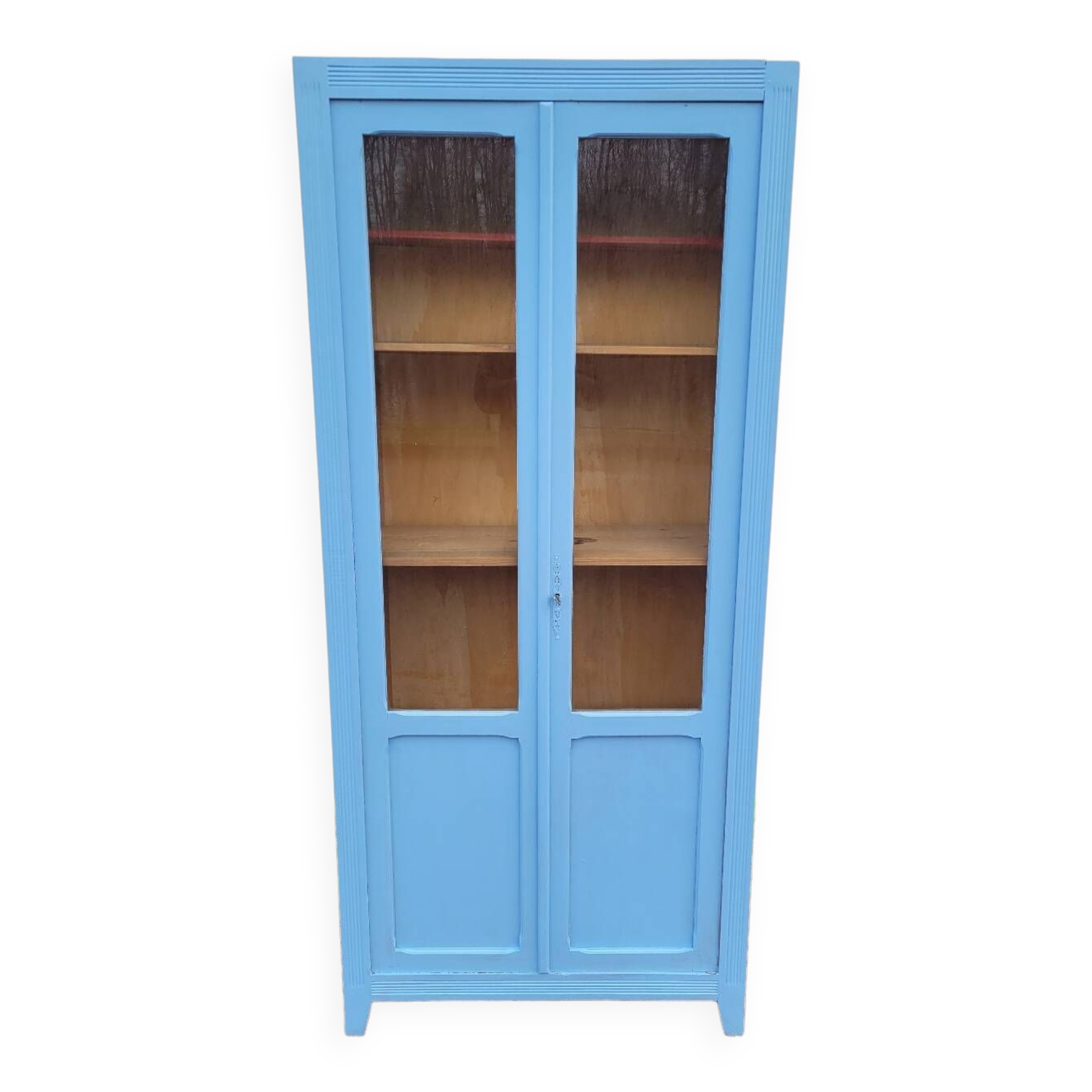 Armoire vitrine parisienne en bois peinte, 1950