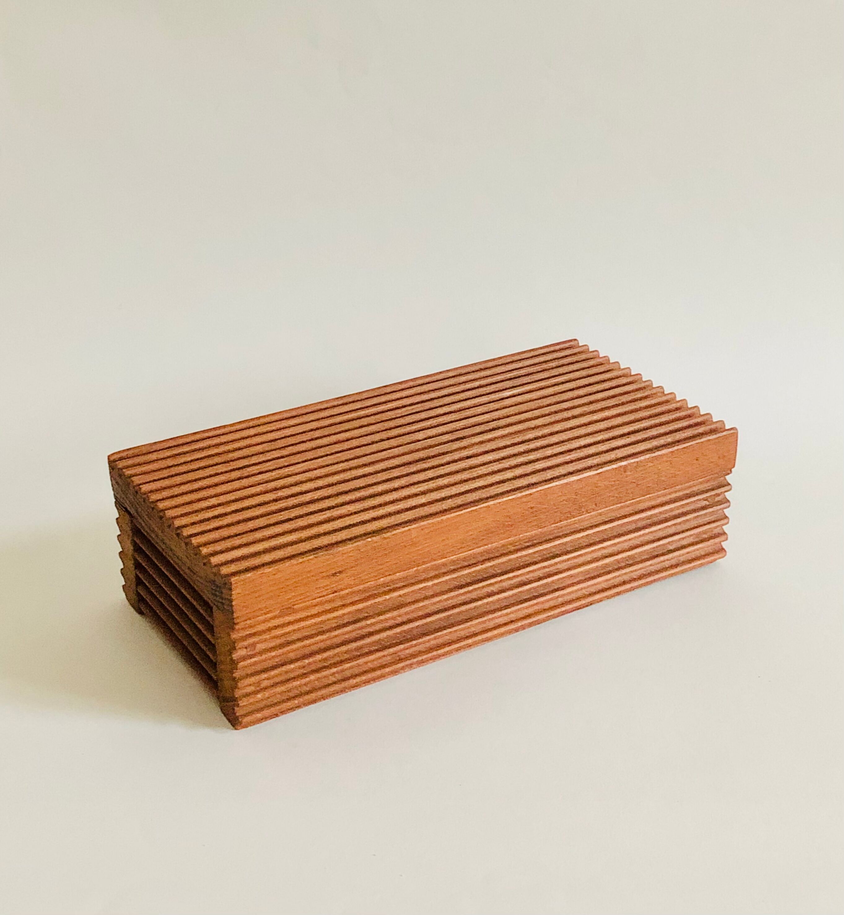 Boîte en bois faite main L25cm