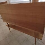 Superb tall sideboard in light oak, French work from the early 1950s