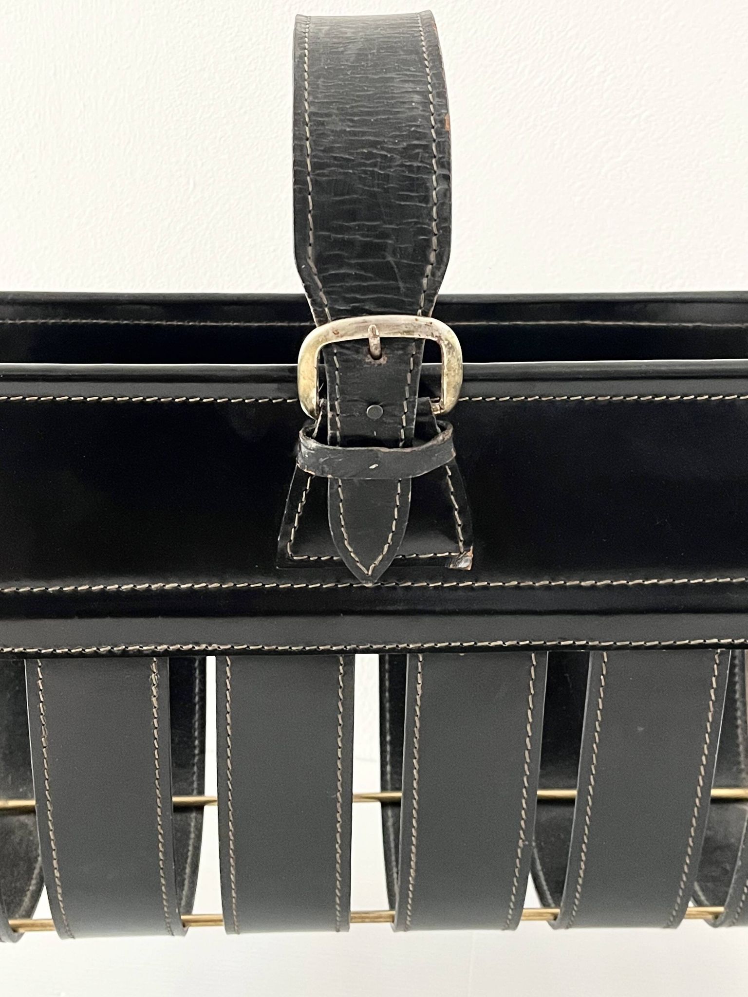 Porte revue en cuir Français mid century