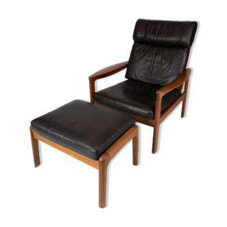 Easy chair with stool in teak upholstered with black leather design Arne Wahl Iversen