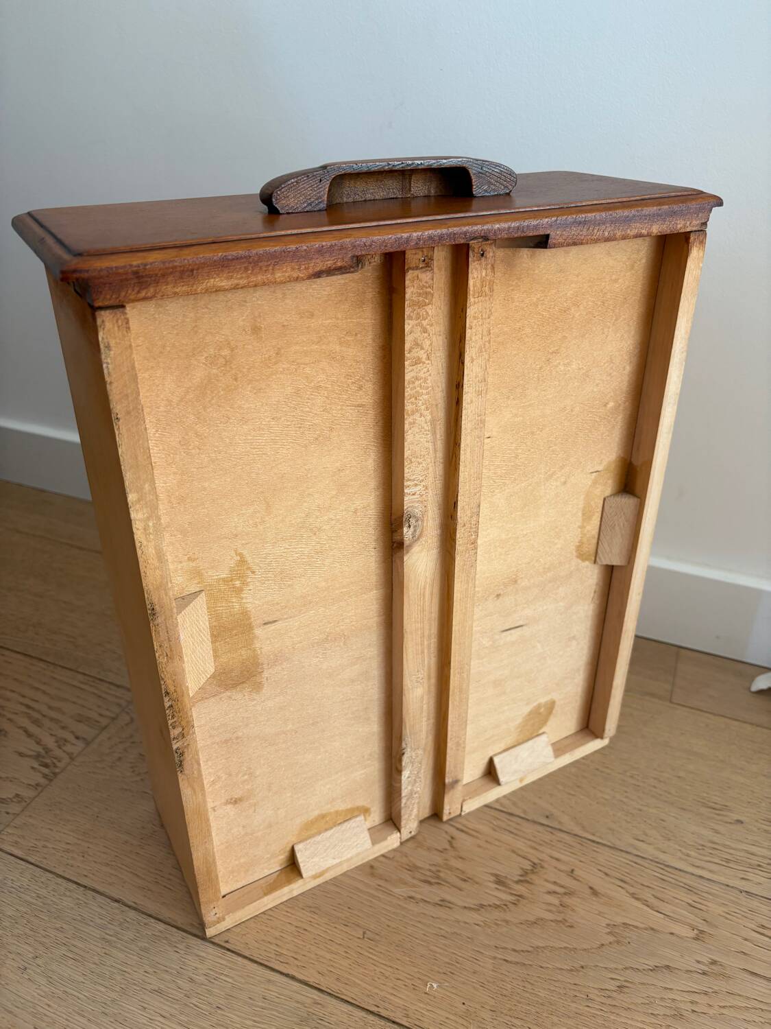 Maple stamped chest of drawers
