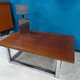 Extendable rise and fall table