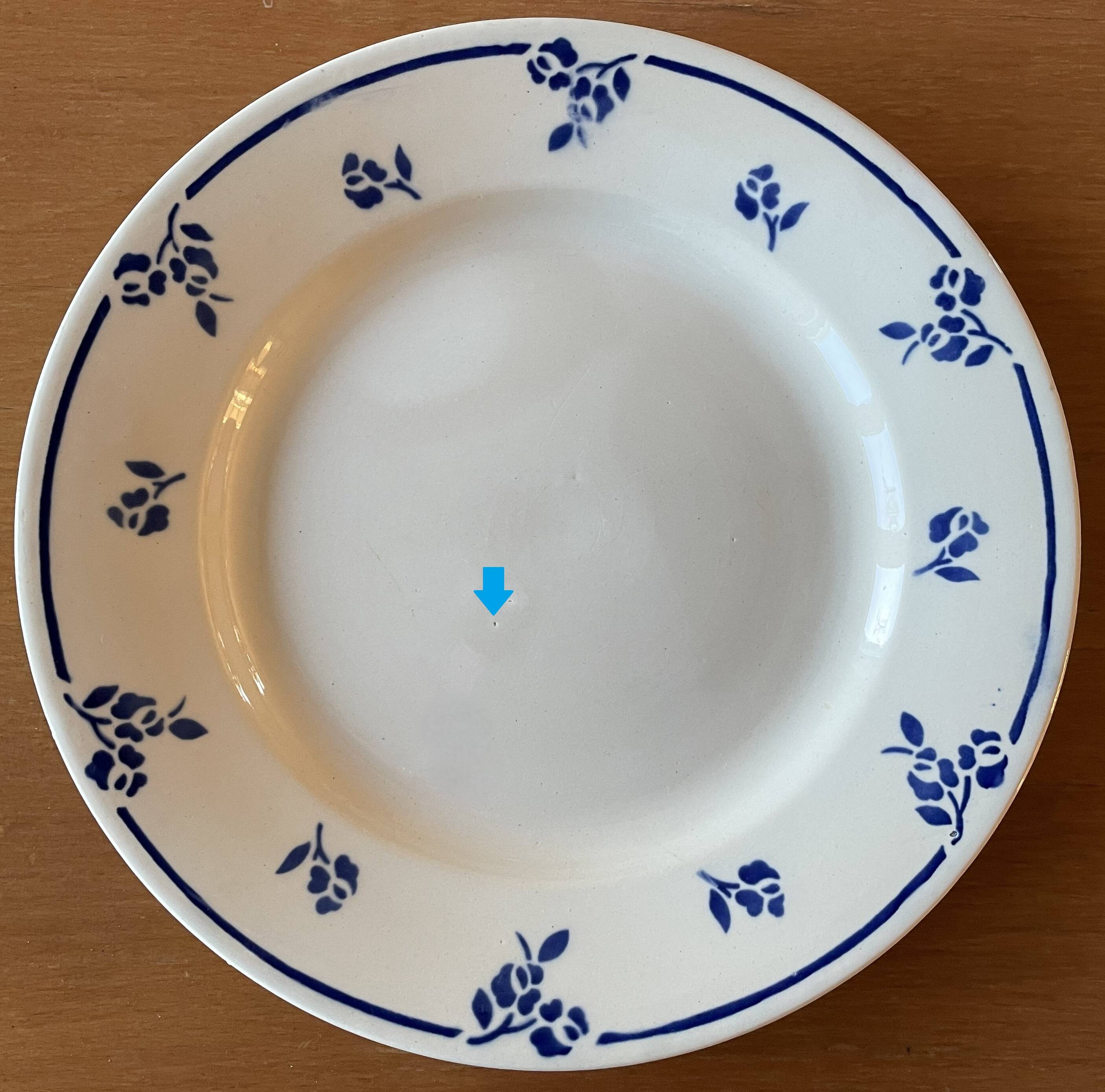 6 antique flat plates in Sarreguemines earthenware