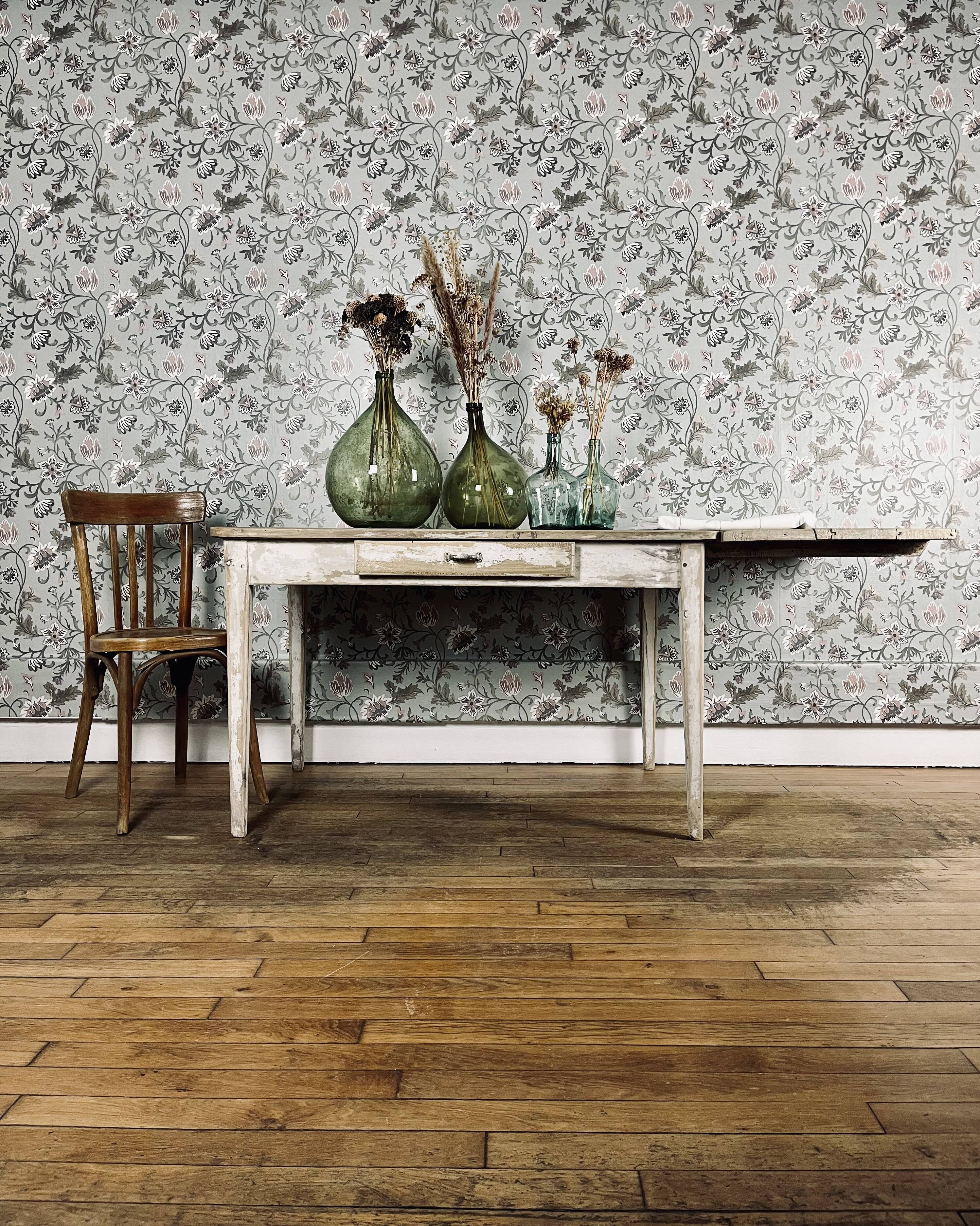 Farmhouse table with extension