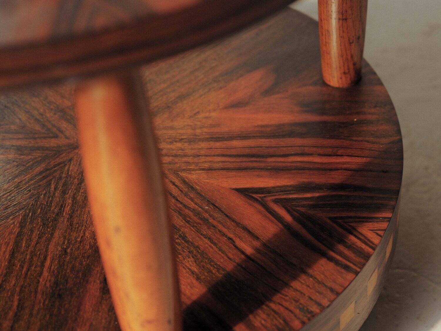 Art Deco gueridon in marquetry, circa 1930.