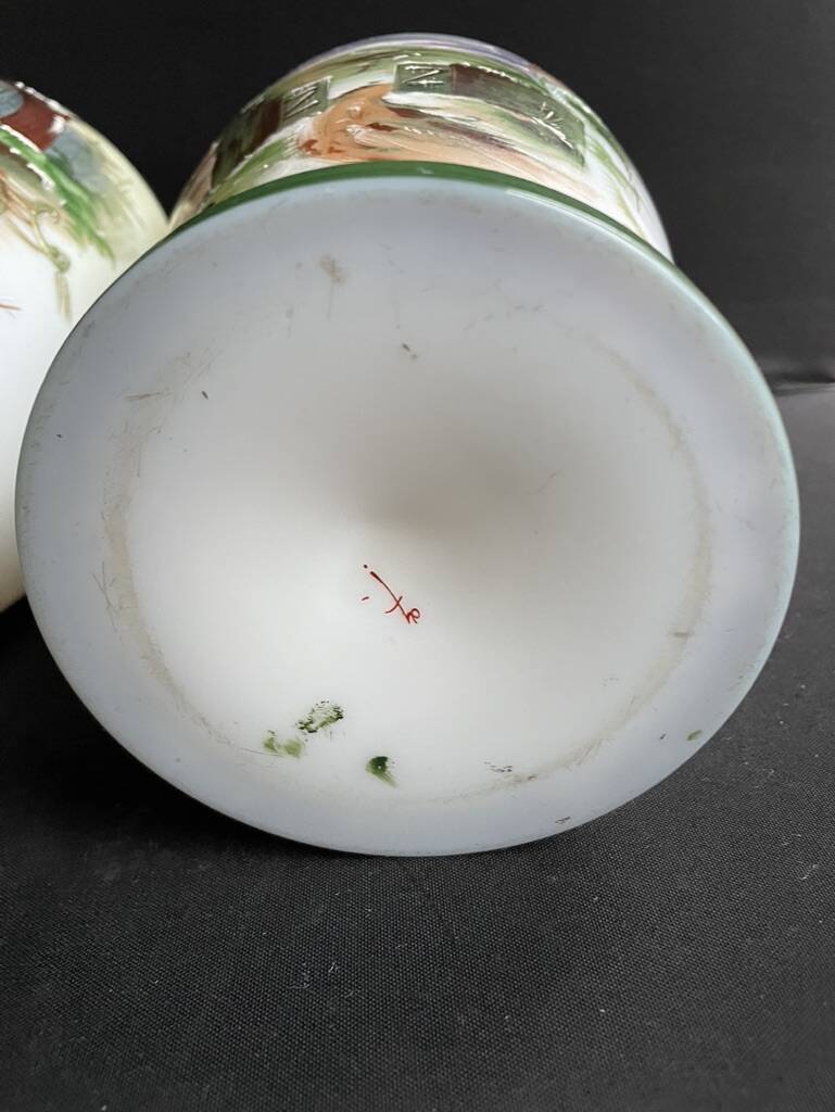 Pair of large hand-decorated opaline vases with marks on the heel – Napoleon III