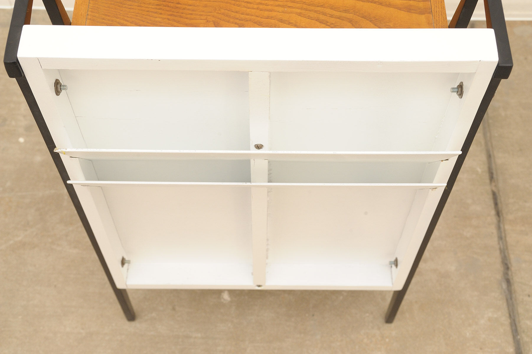 Commode du milieu du siècle entièrement restaurée par Tatra nabytok, années 1960