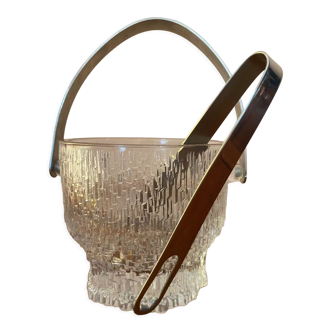 Ice bucket