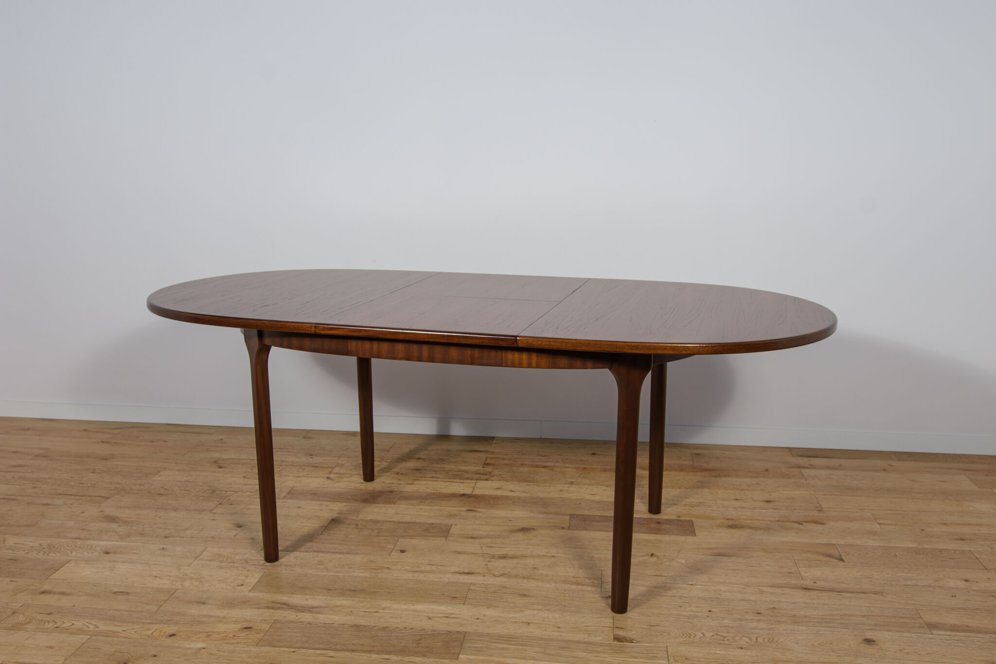 Mid-century teak oval extendable dining table from McIntosh, United Kingdom, 1960s