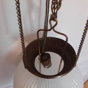 Suspension ancienne en opaline et laiton