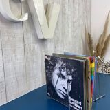 Vintage vinyl/magazine holder