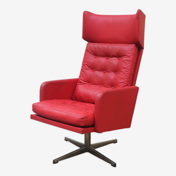 1970s Red Leather Swivel Armchair