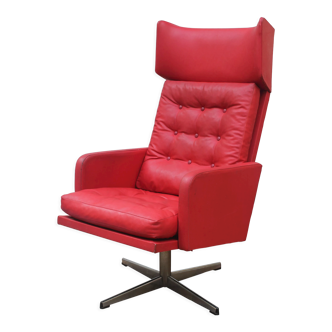 1970s Red Leather Swivel Armchair