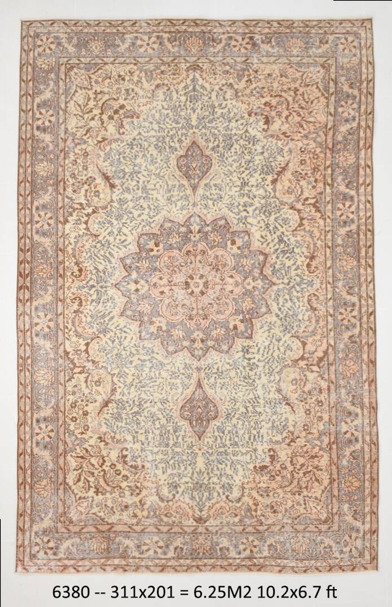 Tapis persan classique à motif oriental, 201 x 311 cm