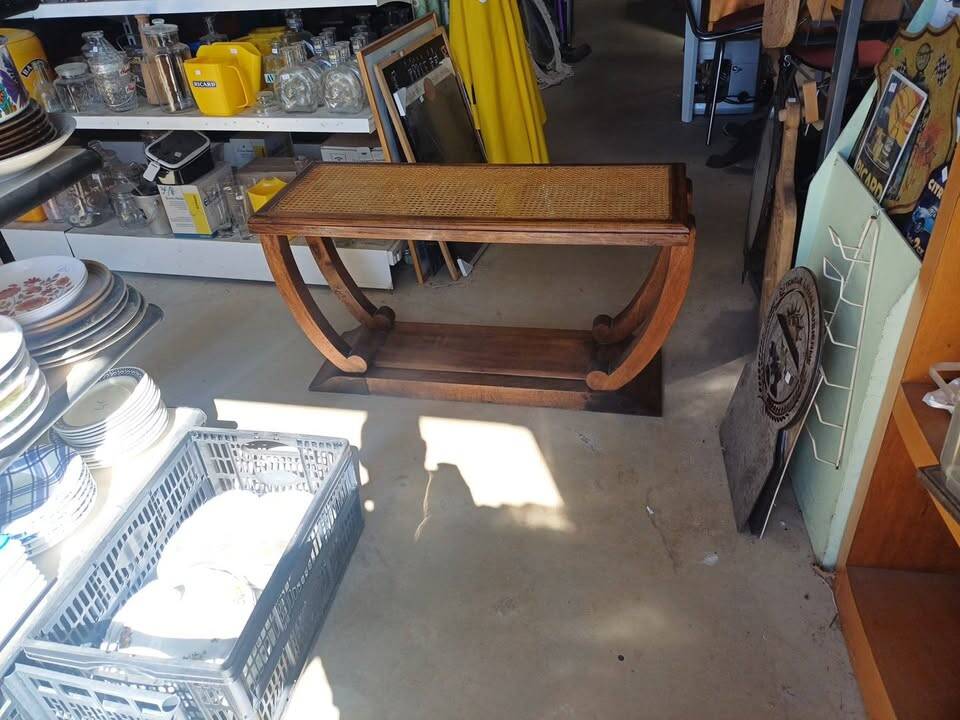 Table console Art Déco en bois et cannage