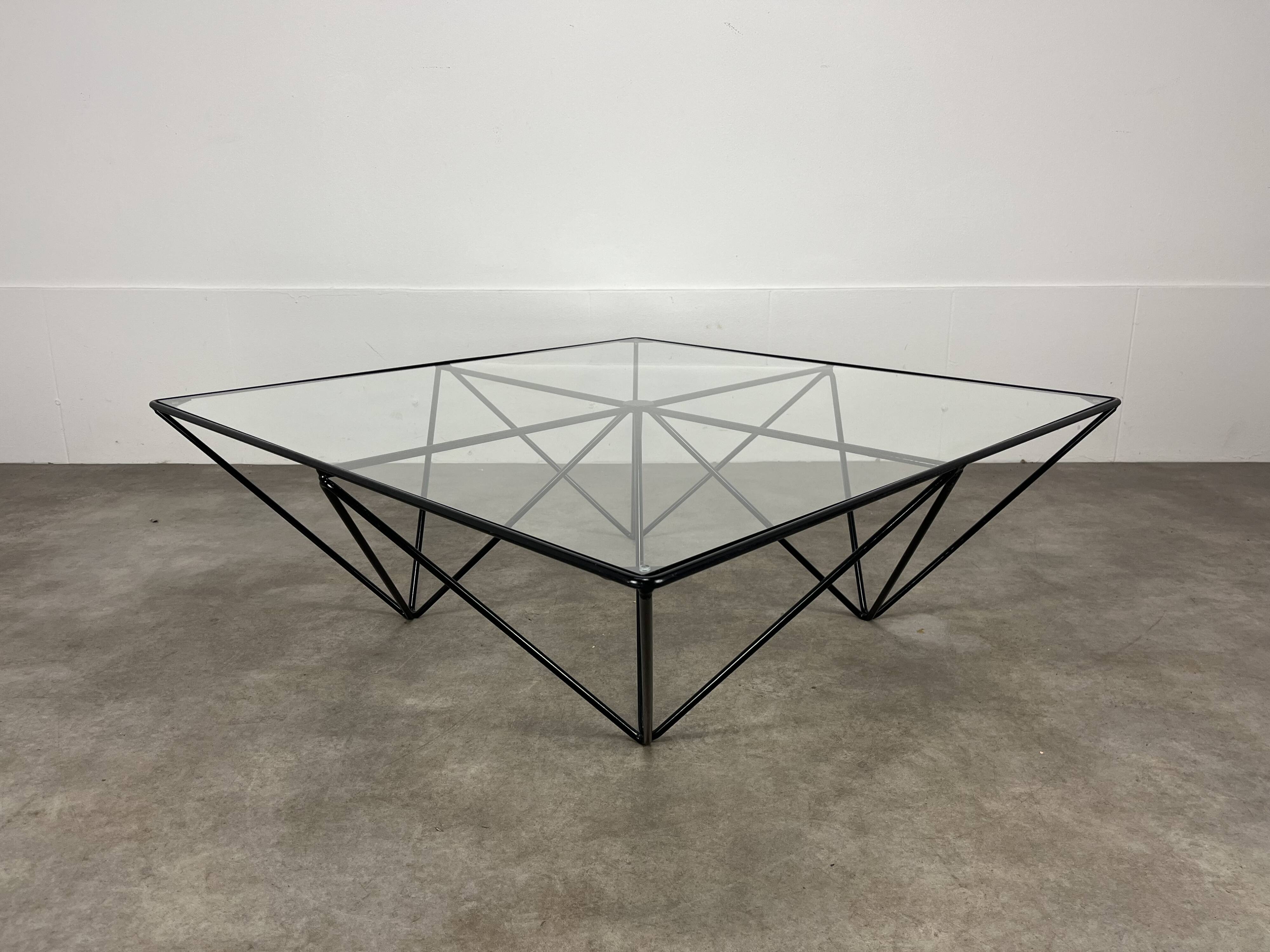 Pyramidal coffee table in steel wire and glass in the style of Piva
