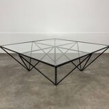Table basse pyramidale en fil d'acier et verre dans le goût de Piva