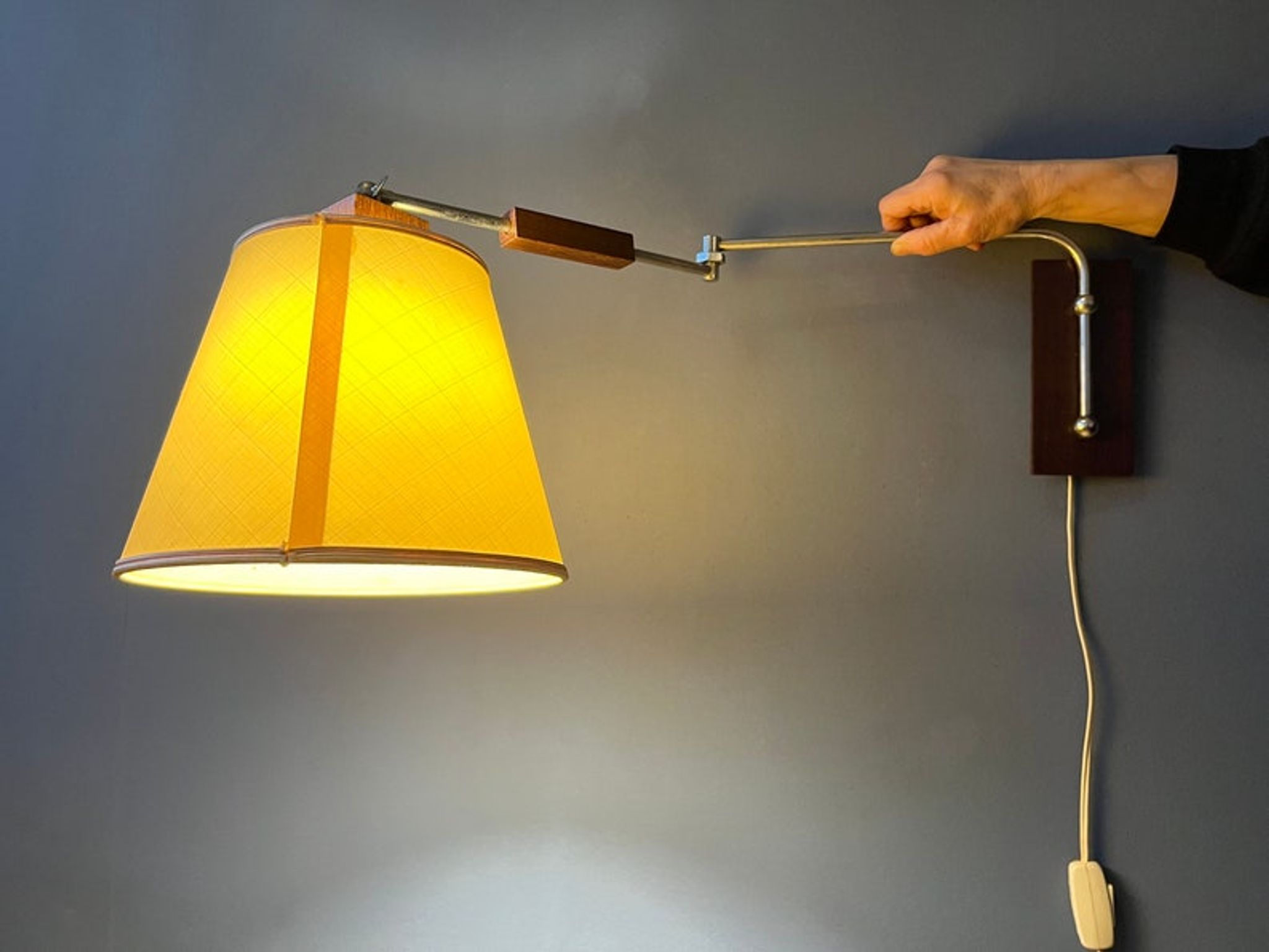 Applique lampe en bois