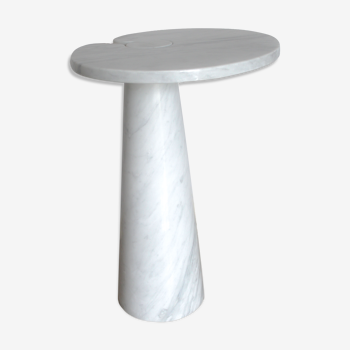 Angelo Mangiarotti coffee table in Italian whithe Carrara marble. Part of the Eros series, Italy 70s