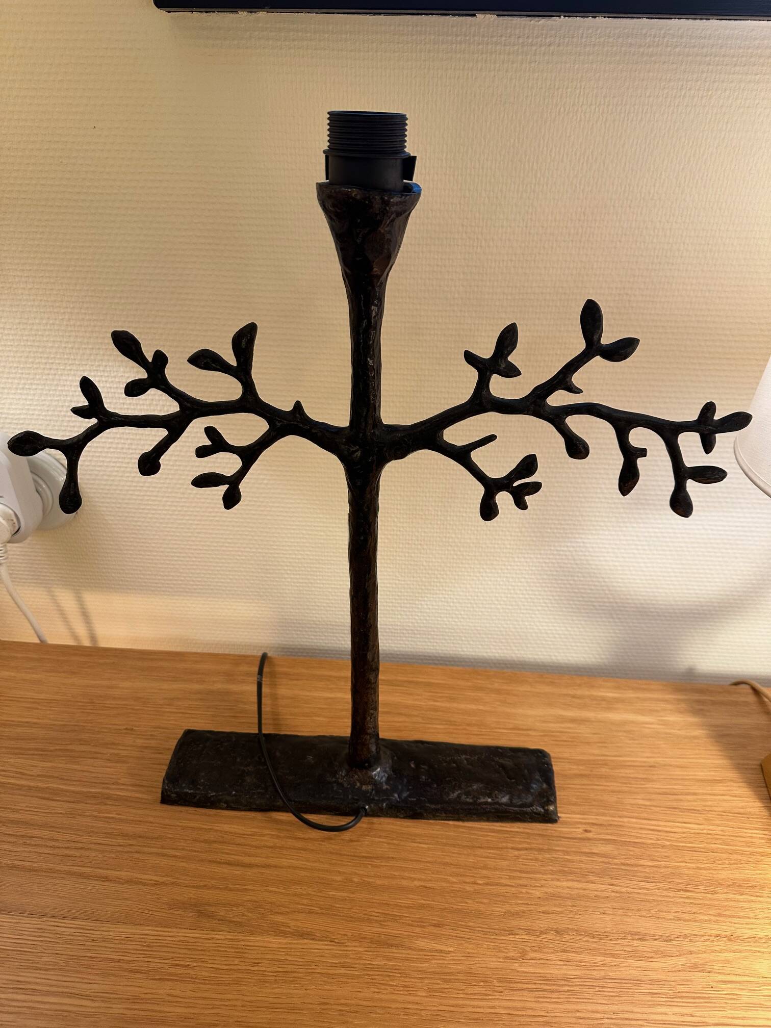 Pied de lampe "Olivier" en bronze patiné Vila Alys