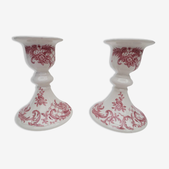 Former duo of candlesticks in white faience decoration pink toile de jouy