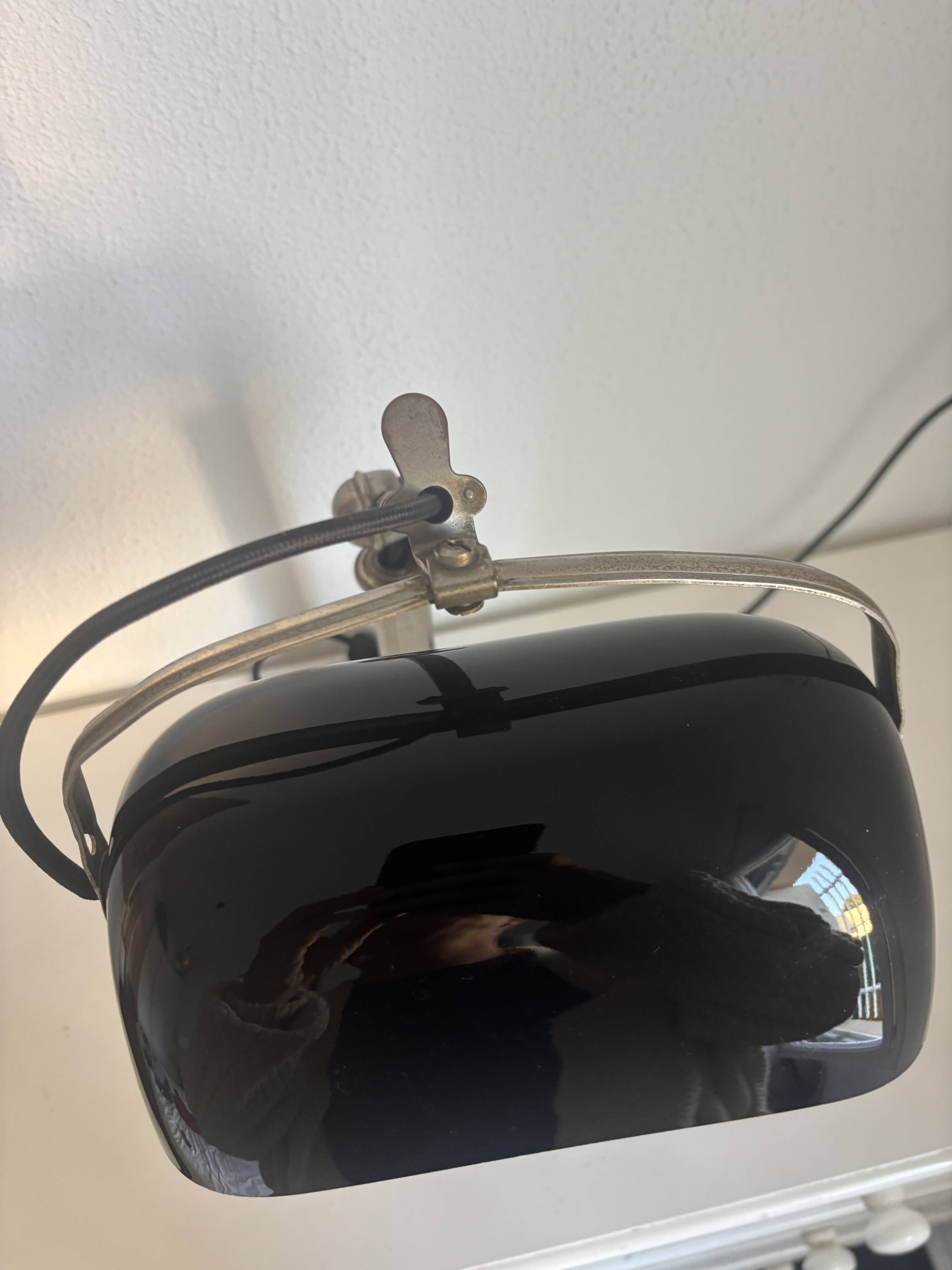 Lampe vintage 1930 Pirouett Art Déco opaline noire - 45 cm