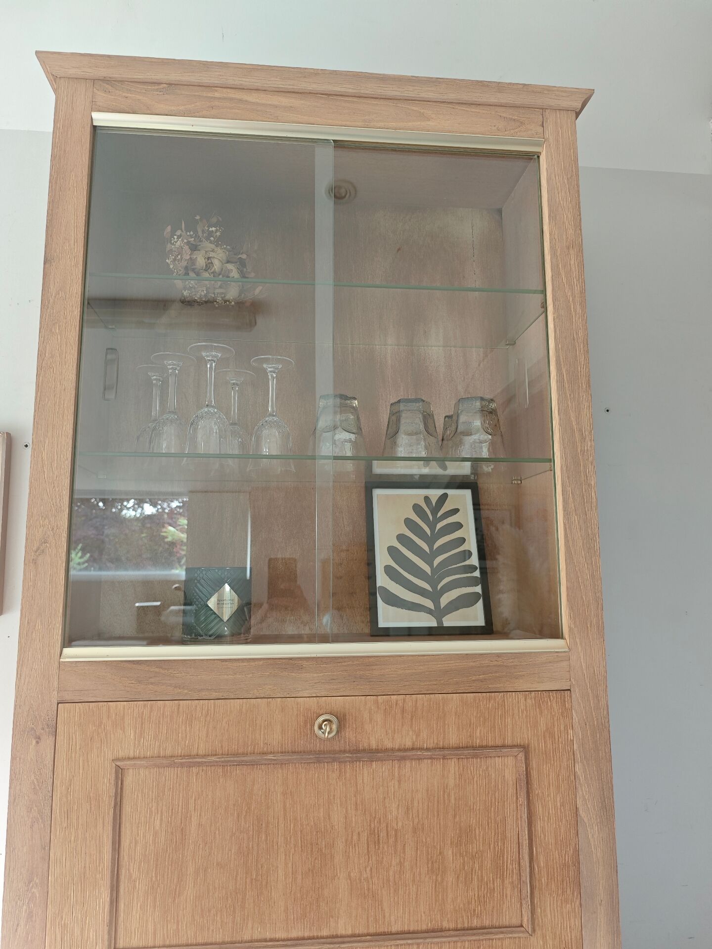Secretary cabinet